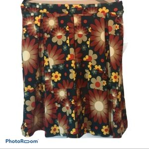 Lularoe Madison Flower Skirt with pockets size M